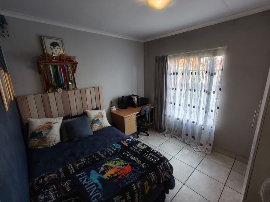 3 Bedroom Property for Sale in Hexrivier Lifestyle Estate North West